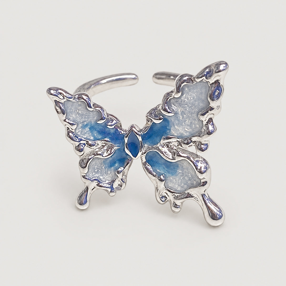 Blue butterfly ring with pointed wings